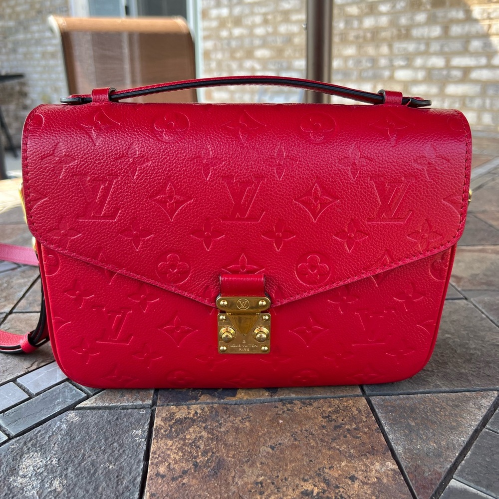 Louis Vuitton Pochette Métis with matching wallet